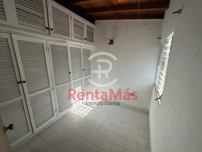 Casa de 7 alcobas en venta en Caobos, Cúcuta, 438 m² · foto 19 de 22