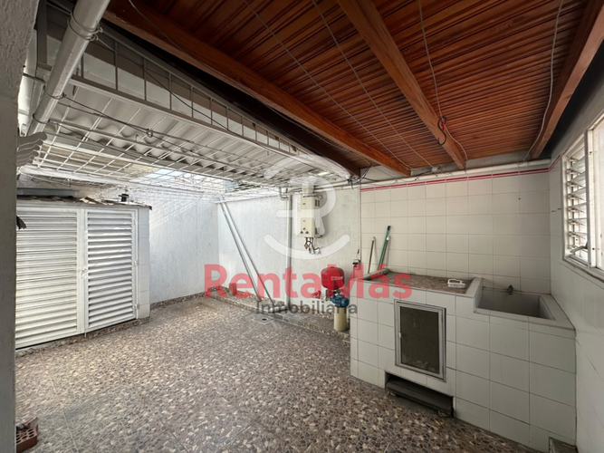 Casa de 7 alcobas en venta en Caobos, Cúcuta, 438 m² · foto 20 de 22