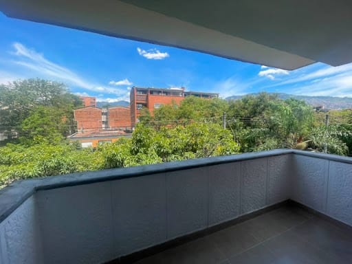 Apartamento de 3 alcobas en arriendo en Estadio, Medellín, 120 m² · foto 3 de 14