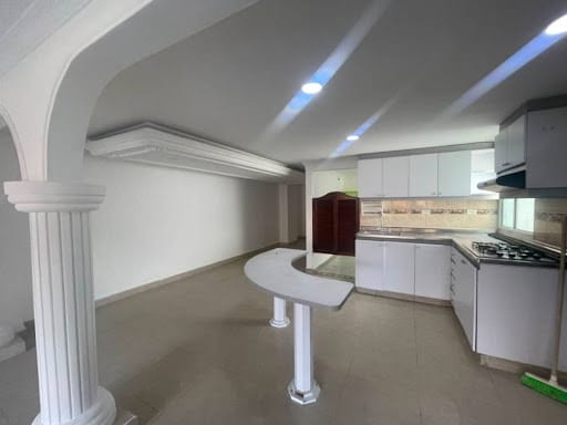 Apartamento de 3 alcobas en arriendo en Estadio, Medellín, 120 m² · foto 4 de 14