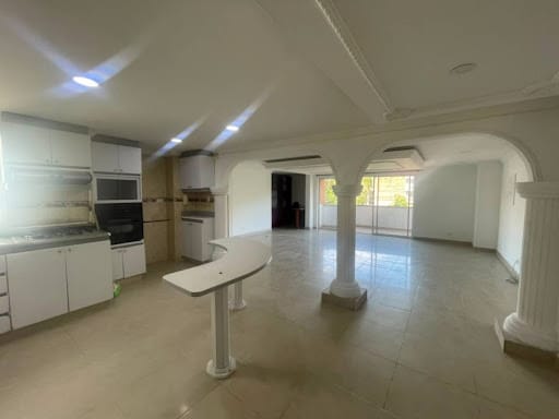 Apartamento de 3 alcobas en arriendo en Estadio, Medellín, 120 m² · foto 6 de 14