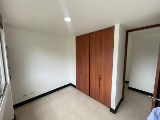 Apartamento de 3 alcobas en arriendo en Castropol, Medellín, 110 m² · foto 13 de 21
