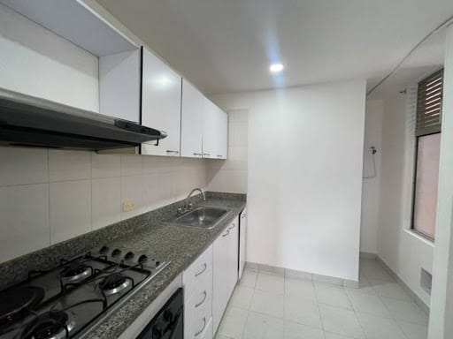Apartamento de 3 alcobas en arriendo en Castropol, Medellín, 110 m² · foto 15 de 21