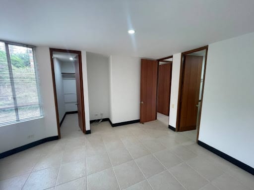 Apartamento de 3 alcobas en arriendo en Castropol, Medellín, 110 m² · foto 18 de 21