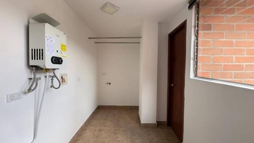 Apartamento de 3 alcobas en arriendo en Villagrande, Envigado, 140 m² · foto 11 de 24