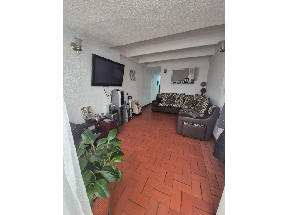 Casa en venta en Madelena, Bogotá · foto 3 de 16