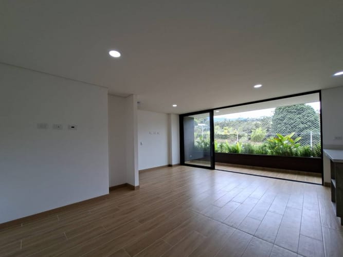 Apartamento de 3 alcobas en arriendo en El Retiro, 93 m² · foto 2 de 22