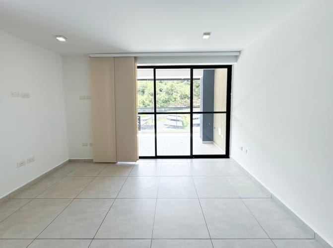 Apartamento de 2 alcobas en venta en Cerritos, Pereira, 76 m² · foto 2 de 20