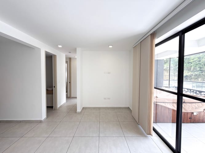 Apartamento de 2 alcobas en venta en Cerritos, Pereira, 76 m² · foto 3 de 20