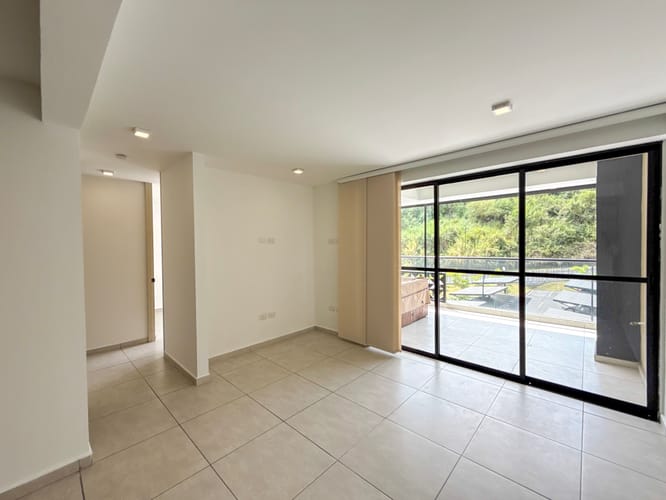 Apartamento de 2 alcobas en venta en Cerritos, Pereira, 76 m² · foto 4 de 20