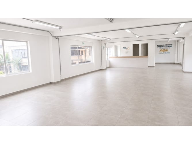 Bodega en arriendo en Los Balsos, Medellín, 191 m² · foto 5 de 11