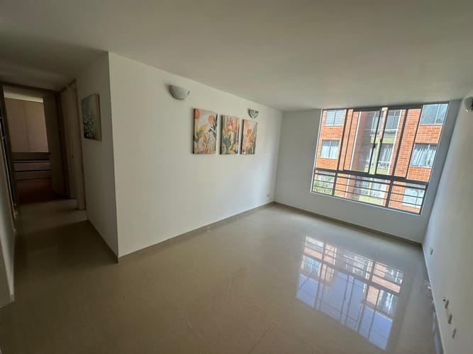 Apartamento de 3 alcobas en venta en Ciudad Verde, Soacha, 50 m² · foto 2 de 13
