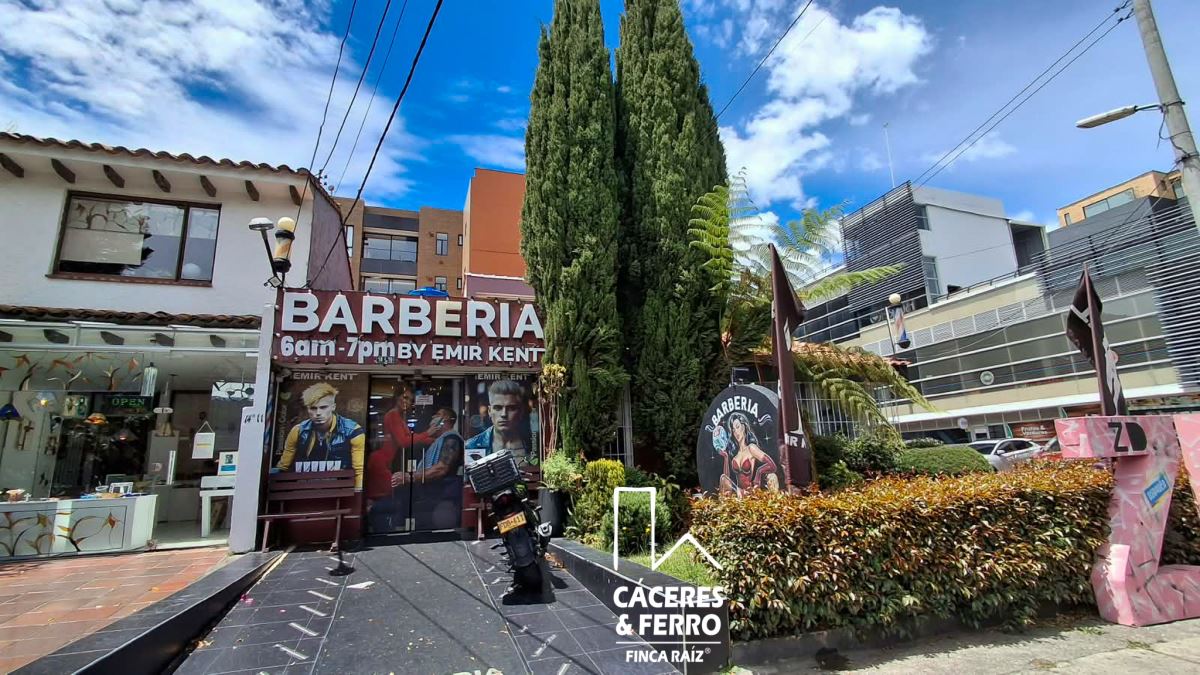 Casa en venta en Chicó Alto, Bogotá · foto 2 de 10
