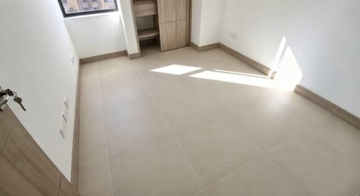 Apartamento de 3 alcobas en arriendo en Laureles, Medellín, 85 m² · foto 4 de 15