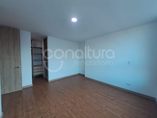 Apartamento de 2 alcobas en arriendo en Suramérica, La Estrella, 72 m² · foto 9 de 21