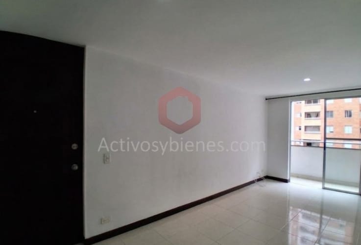 Apartamento de 3 alcobas en arriendo en El Poblado, Medellín, 64 m² · foto 2 de 24