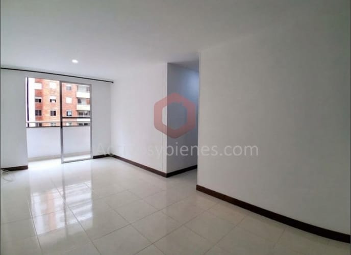 Apartamento de 3 alcobas en arriendo en El Poblado, Medellín, 64 m² · foto 3 de 24