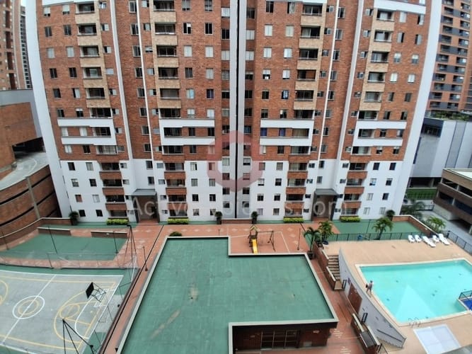 Apartamento de 3 alcobas en arriendo en El Poblado, Medellín, 64 m² · foto 10 de 24