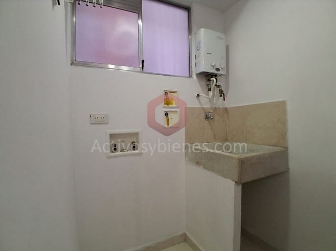 Apartamento de 3 alcobas en arriendo en El Poblado, Medellín, 64 m² · foto 14 de 24