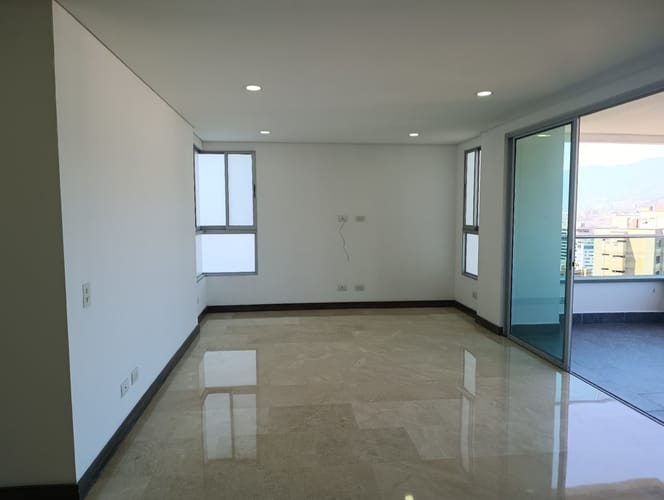 Apartamento de 3 alcobas en arriendo en El Poblado, Medellín, 140 m² · foto 24 de 24