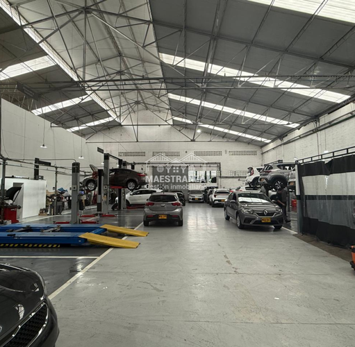 Bodega en venta en Noel, Medellín, 2235 m² · foto 6 de 24