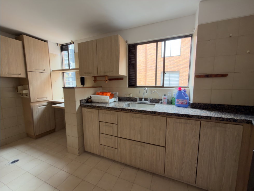 Apartamento en venta en Cedritos, Bogotá · foto 8 de 24