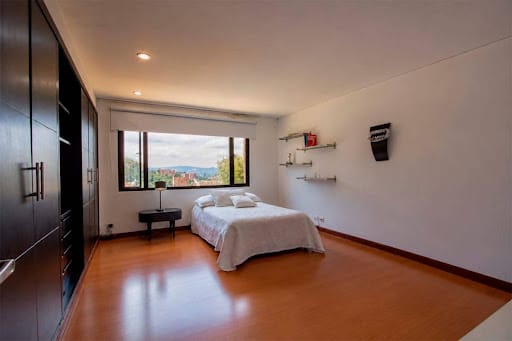 Apartamento de 5 alcobas en venta en Bosque De Pinos, Bogotá, 259 m² · foto 16 de 24