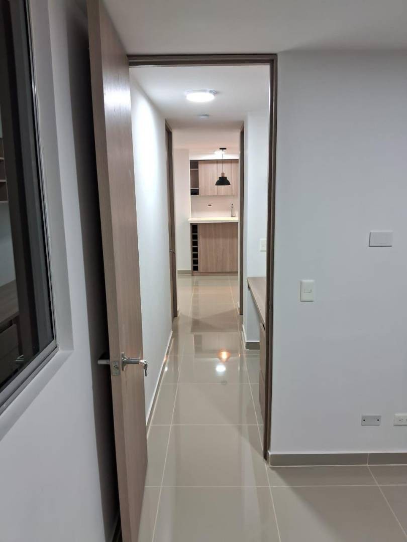 Apartamento en venta en Calasanz, Medellín · foto 2 de 24