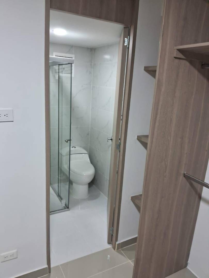 Apartamento en venta en Calasanz, Medellín · foto 8 de 24