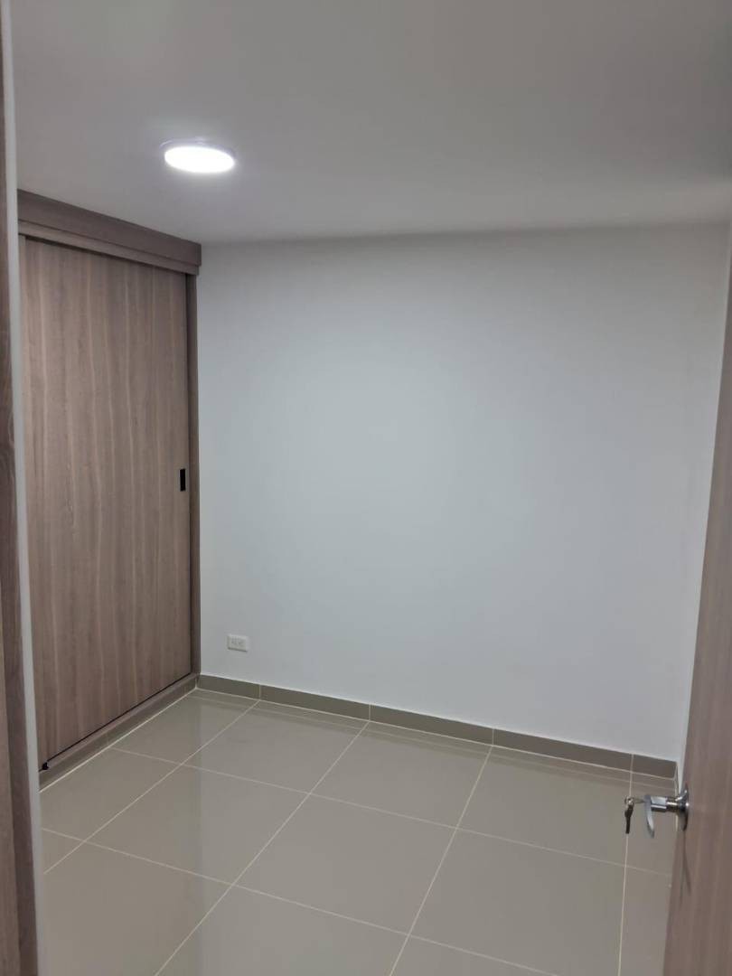Apartamento en venta en Calasanz, Medellín · foto 13 de 24