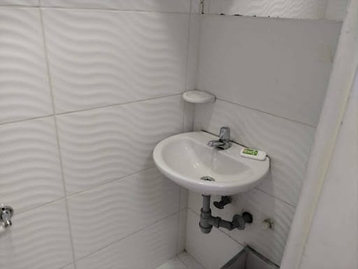 Local en arriendo en La Candelaria, Medellín, 38 m² · foto 8 de 8