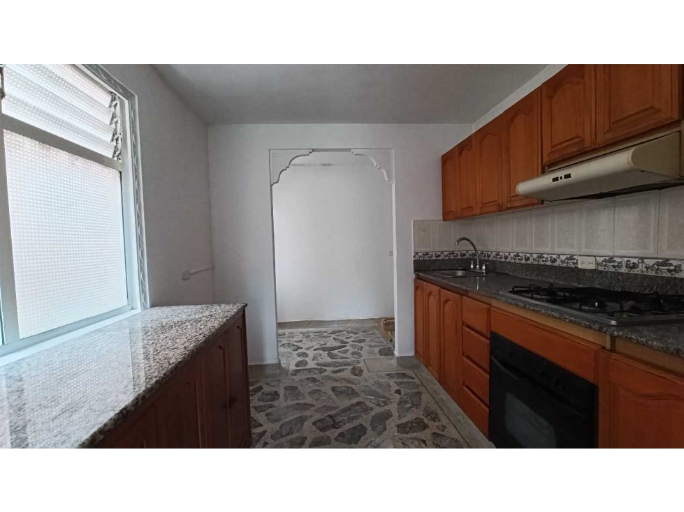 Apartamento en arriendo en El Portal, Envigado · foto 6 de 13