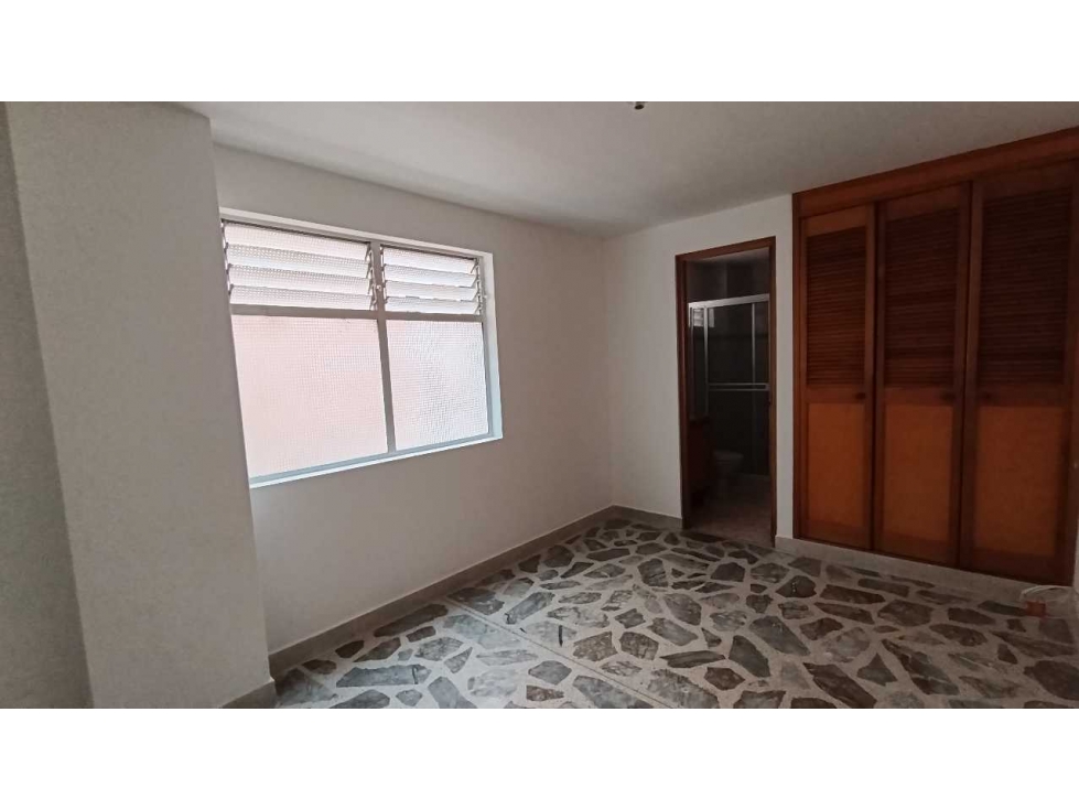 Apartamento en arriendo en El Portal, Envigado · foto 11 de 13