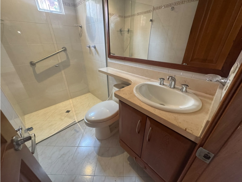 Apartaestudio en arriendo en Laureles, Medellín · foto 8 de 15