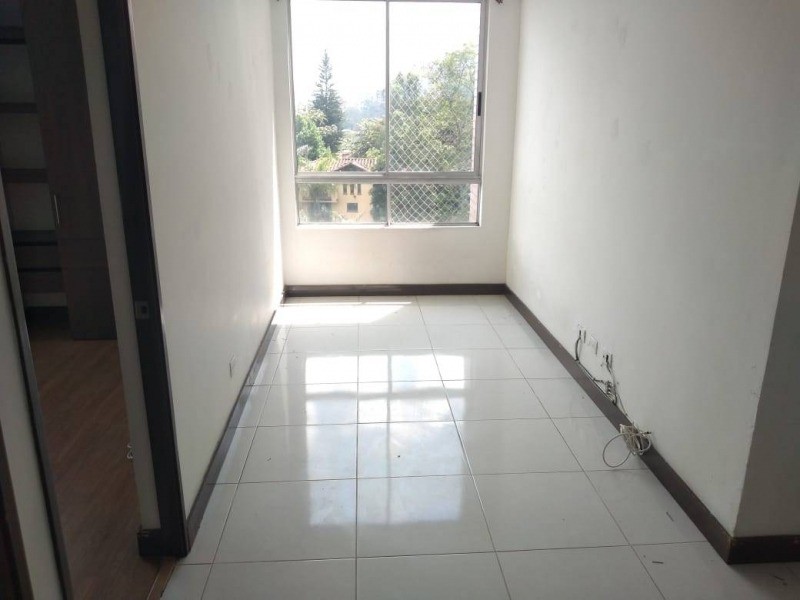 Apartamento en venta en Loma Del Esmeraldal, Envigado · foto 7 de 14