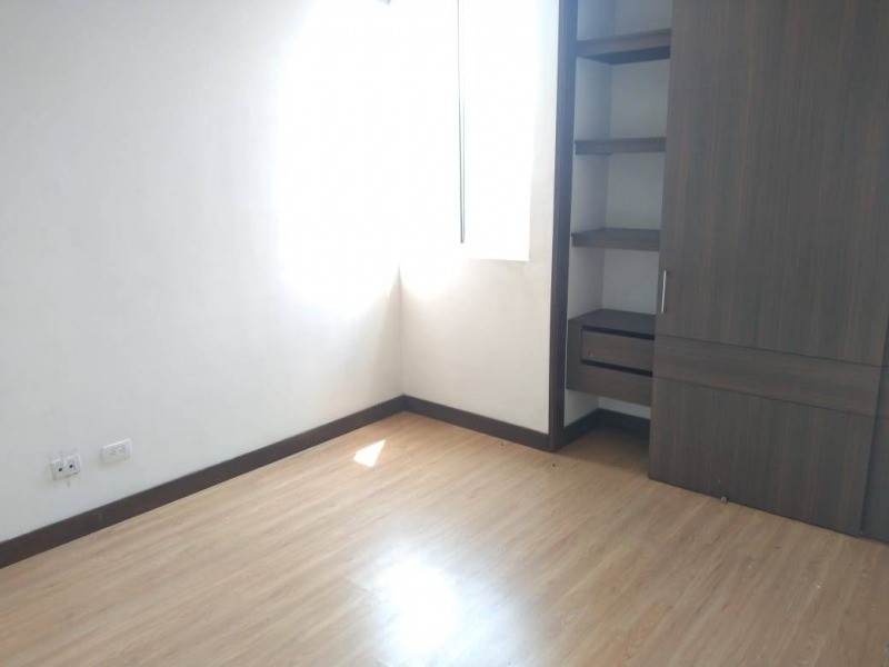 Apartamento en venta en Loma Del Esmeraldal, Envigado · foto 12 de 14