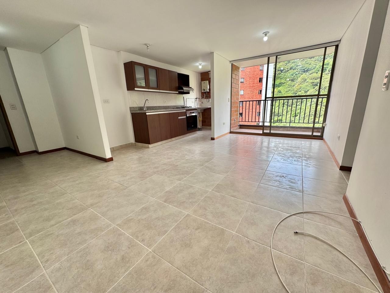 Apartamento en venta en Rodeo Alto, Medellín · foto 3 de 13