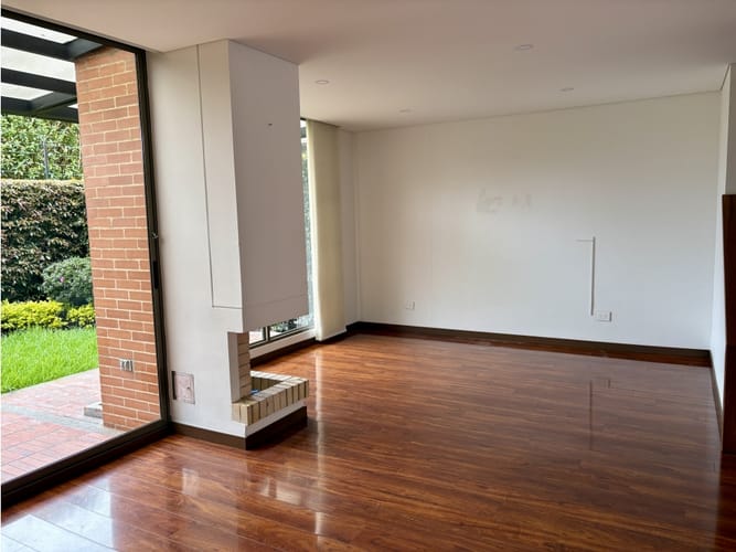 Casa de 3 alcobas en venta en Arrayanes, Bogotá, 160 m² · foto 2 de 21