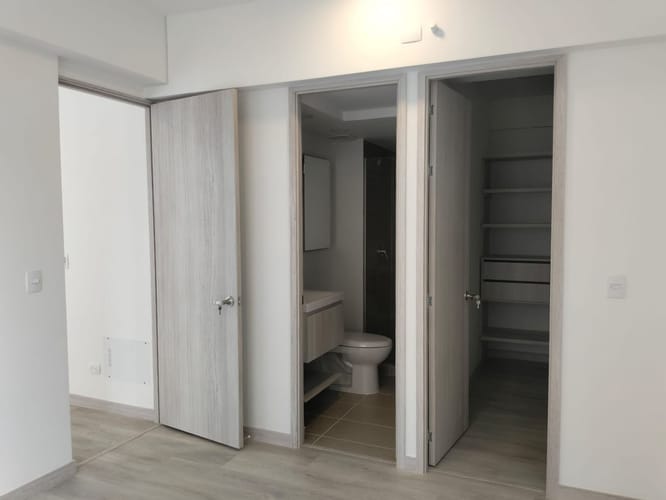 Apartamento de 1 alcoba en venta en El Poblado, Medellín, 50 m² · foto 8 de 13
