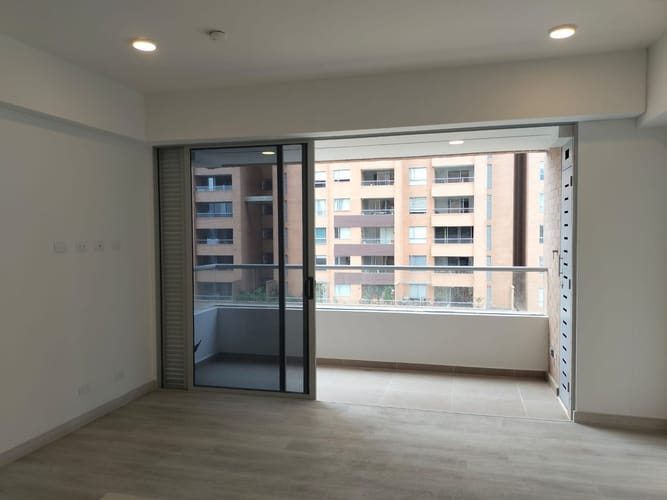 Apartamento de 1 alcoba en venta en El Poblado, Medellín, 50 m² · foto 2 de 13