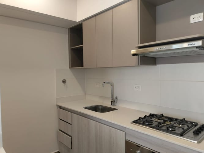 Apartamento de 1 alcoba en venta en El Poblado, Medellín, 50 m² · foto 3 de 13