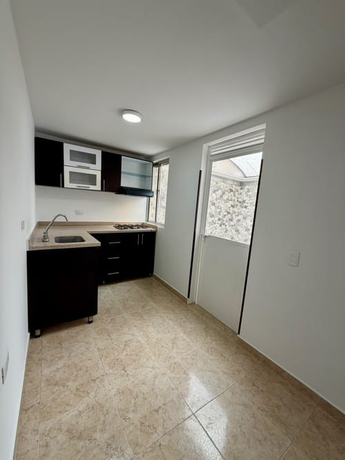 Casa de 3 alcobas en venta en Alameda Del Rio, Madrid, 123 m² · foto 5 de 18