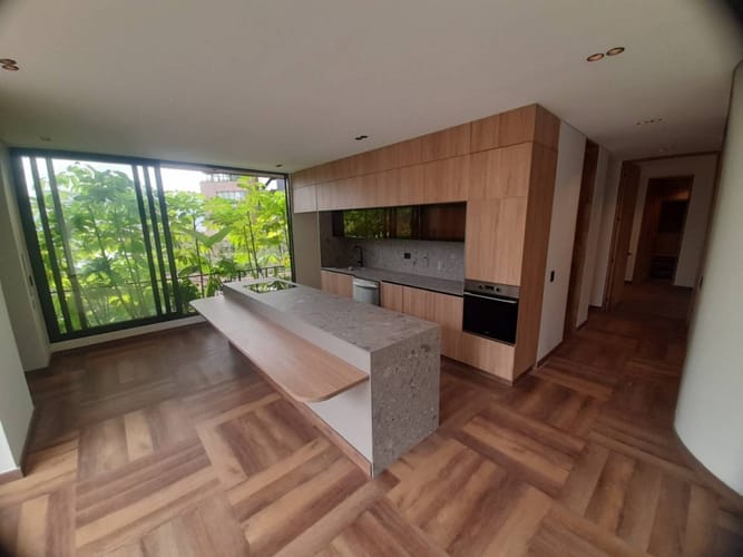 Apartamento de 2 alcobas en venta en Loma Del Campestre, Medellín, 178 m² · foto 5 de 24