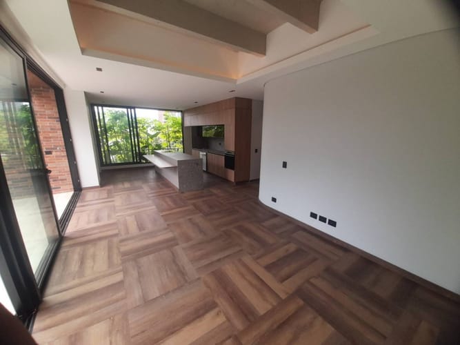 Apartamento de 2 alcobas en venta en Loma Del Campestre, Medellín, 178 m² · foto 12 de 24