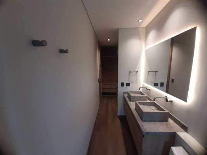 Apartamento de 2 alcobas en venta en Loma Del Campestre, Medellín, 178 m² · foto 20 de 24