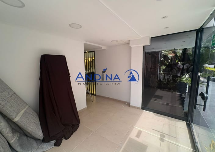Local en arriendo en La Castellana, Medellín, 340 m² · foto 11 de 18