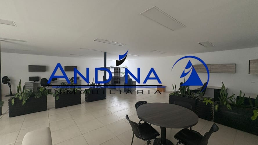 Local en arriendo en La Castellana, Medellín, 340 m² · foto 15 de 18