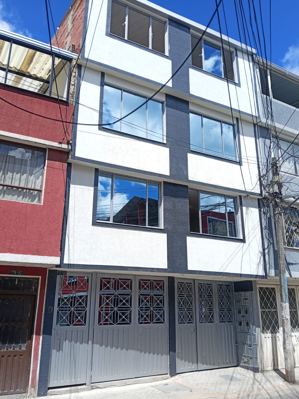 Casa en venta en Engativá, Bogotá · foto 2 de 11