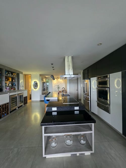 Apartamento de 3 alcobas en venta en Los Remansos La Tablita, Ibagué, 200 m² · foto 2 de 24