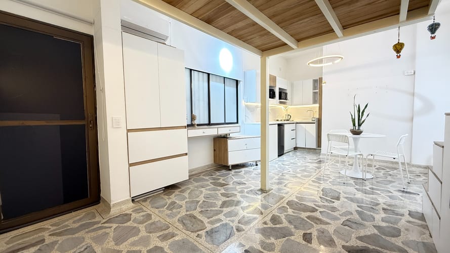 Apartaestudio en venta en Conquistadores, Medellín, 30 m² · foto 3 de 10